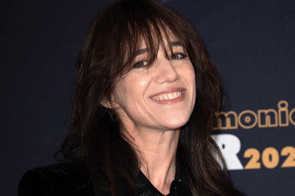 La frange longue de Charlotte Gainsbourg