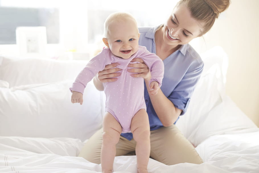 A quel âge bébé marche-t-il ?