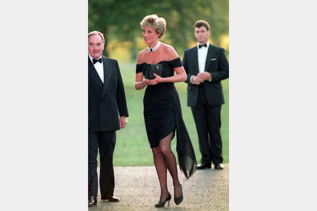 Lady Diana en robe noire dite 