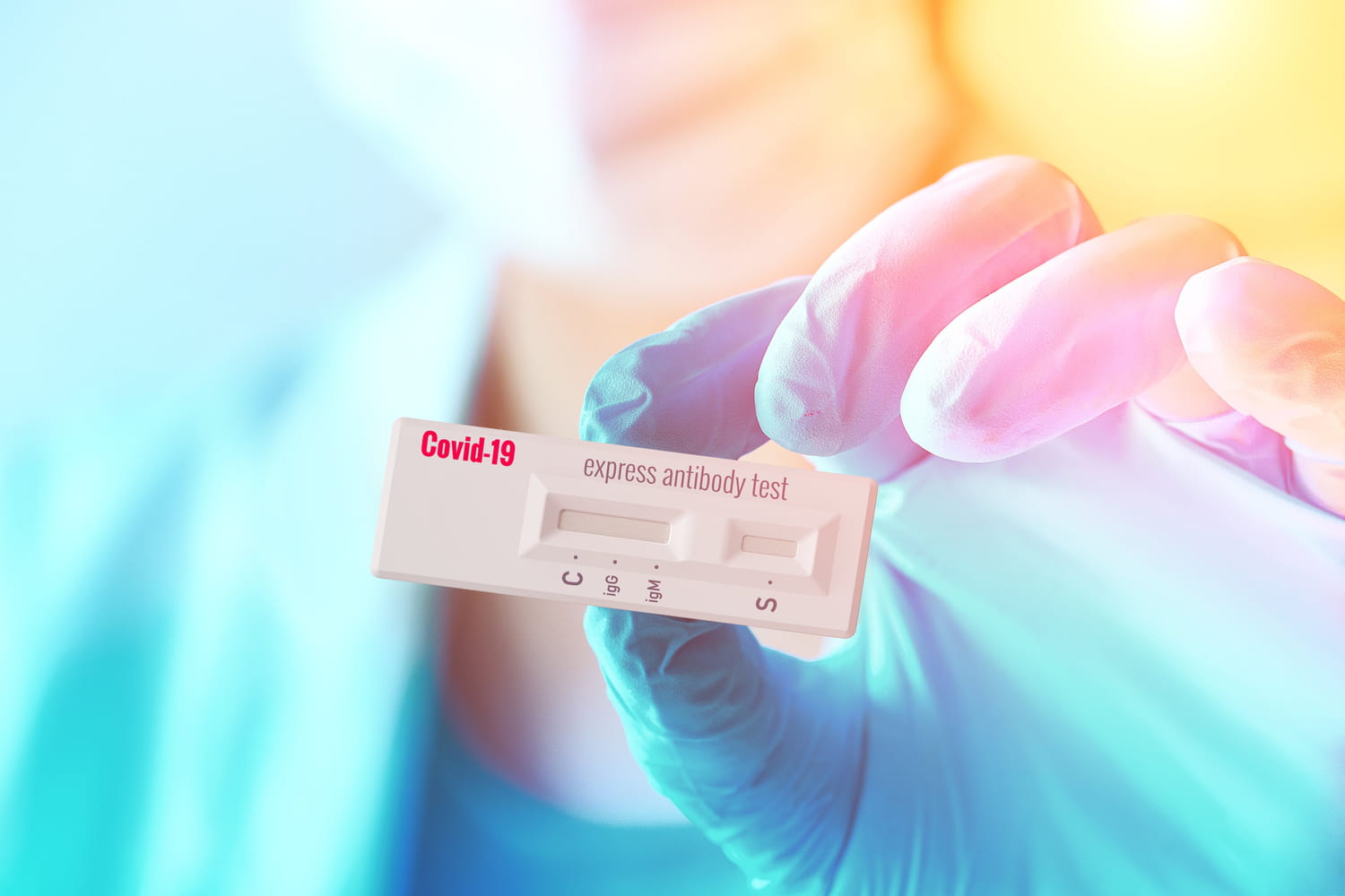 Positif au Covid et vacciné : quarantaine, cas contact, au travail
