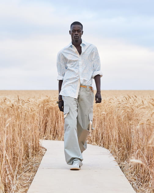 D&eacute;fil&eacute; Jacquemus printemps-&eacute;t&eacute; 2021, passage 22