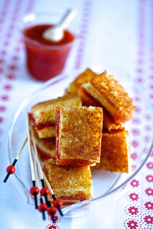 Mini-croques Tomacouli®, chèvre et chorizo