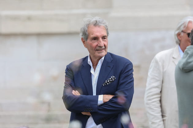 Jean-Jacques Bourdin prend part aux obs&egrave;ques de Patrice Laffont