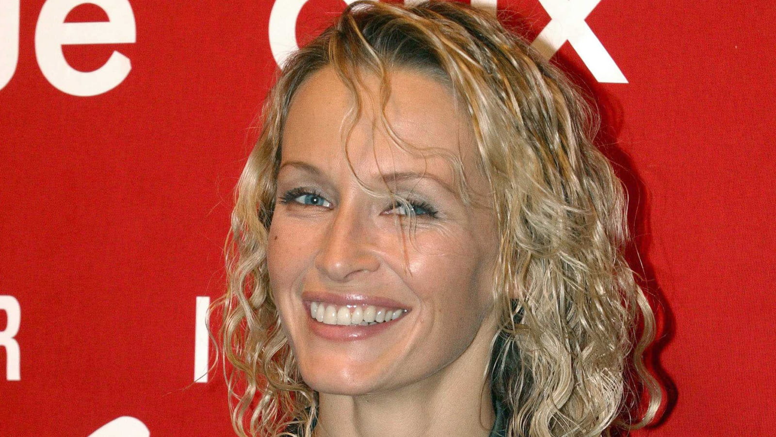Wet-hair look 