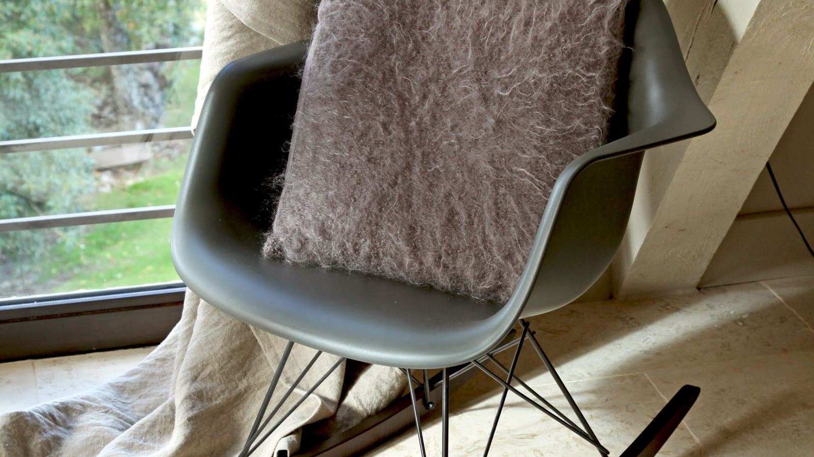 Coussin taupe