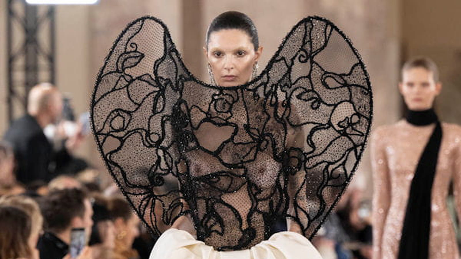Défilé Schiaparelli haute couture printemps-été 2024