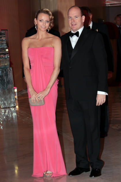 Charl&egrave;ne de Monaco en robe bustier rose