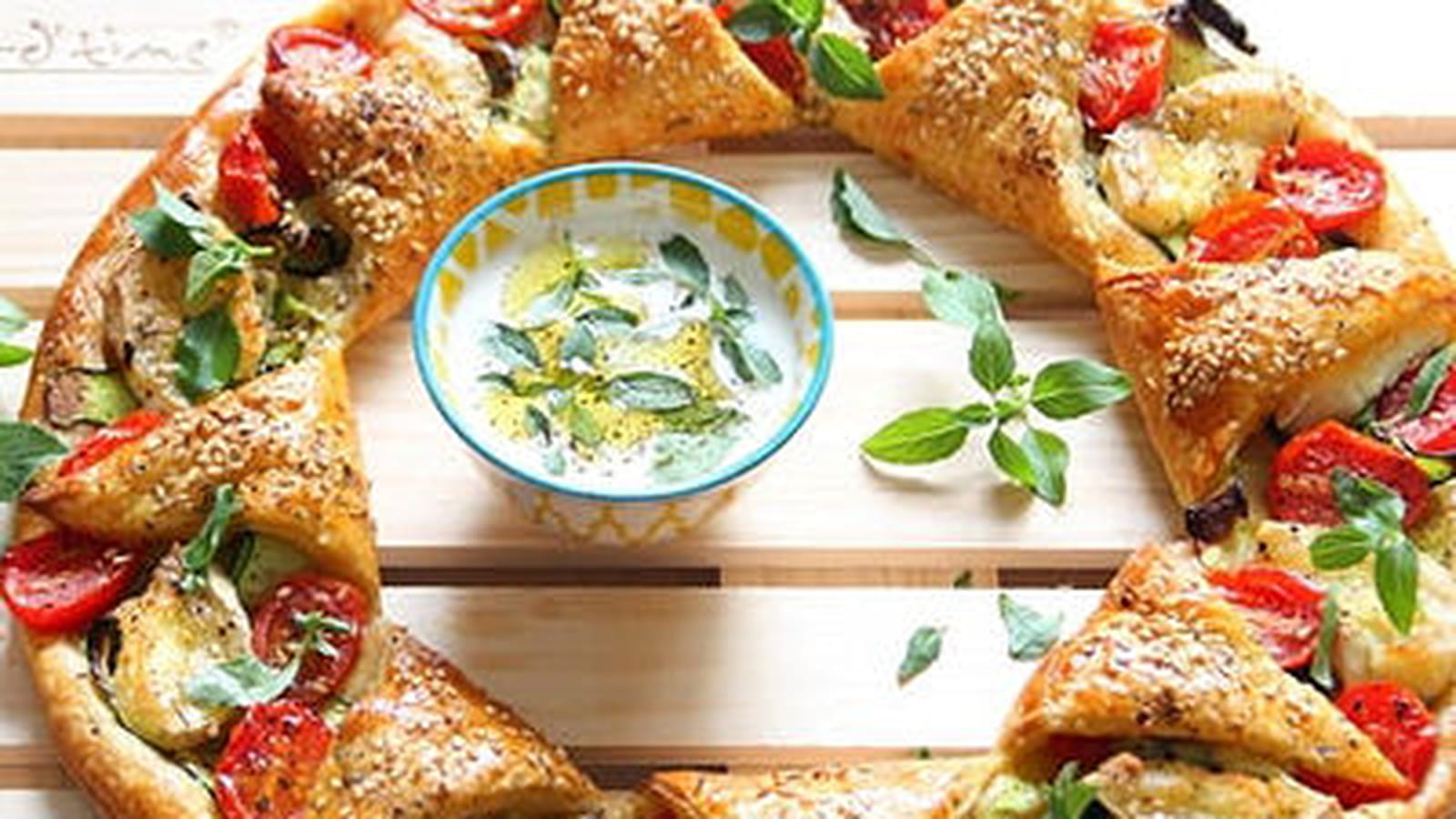 Tarte couronne à la courgette, chèvre et tomates cerise
