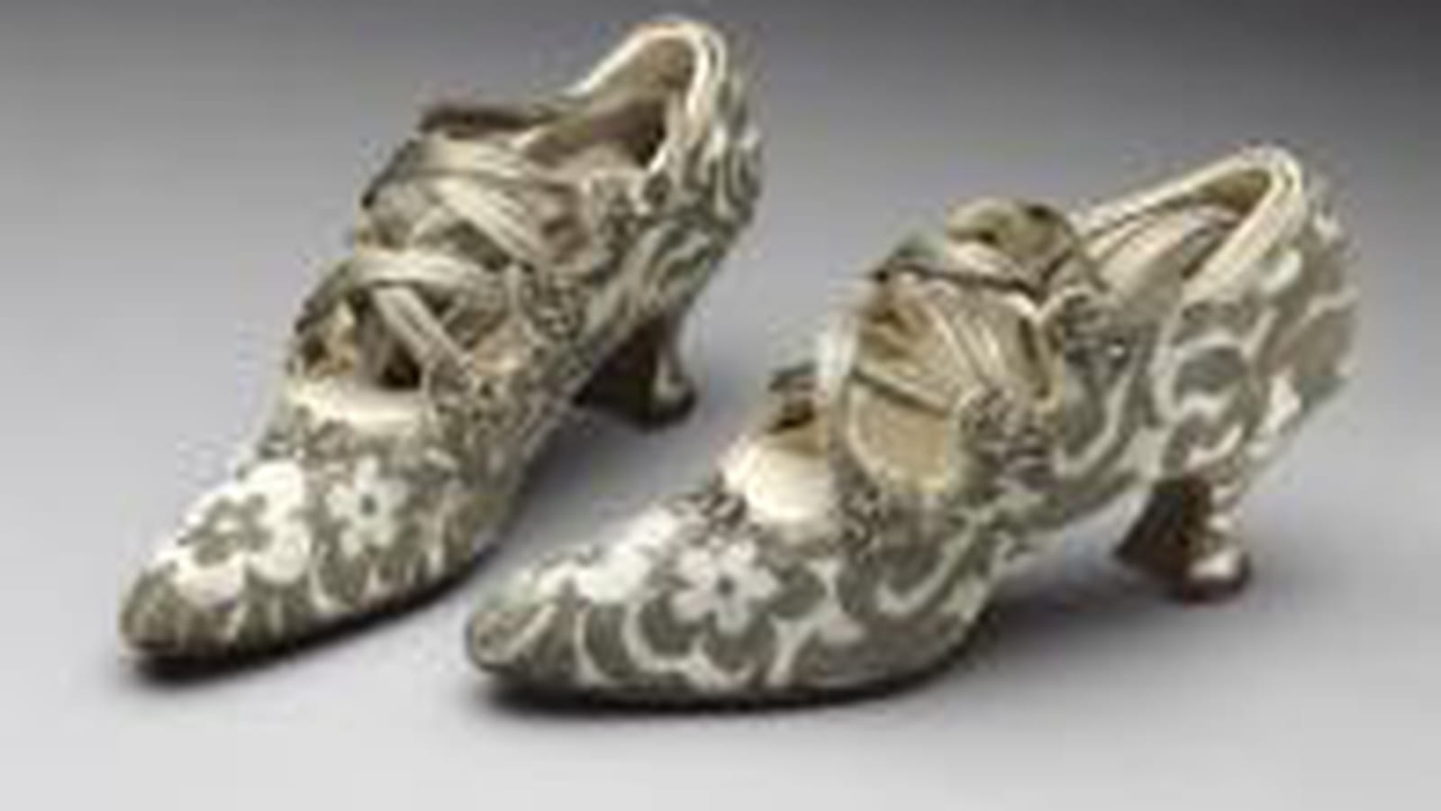 Des chaussures de 1914