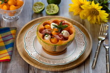 Salade de melon à la menthe, bocconcini et jambon de Parme : Etape 4