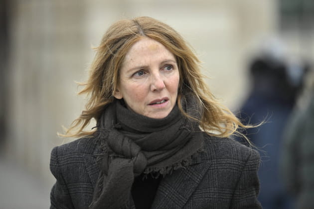 Sandrine Kiberlain, présente à l'hommage national à Robert Badinter