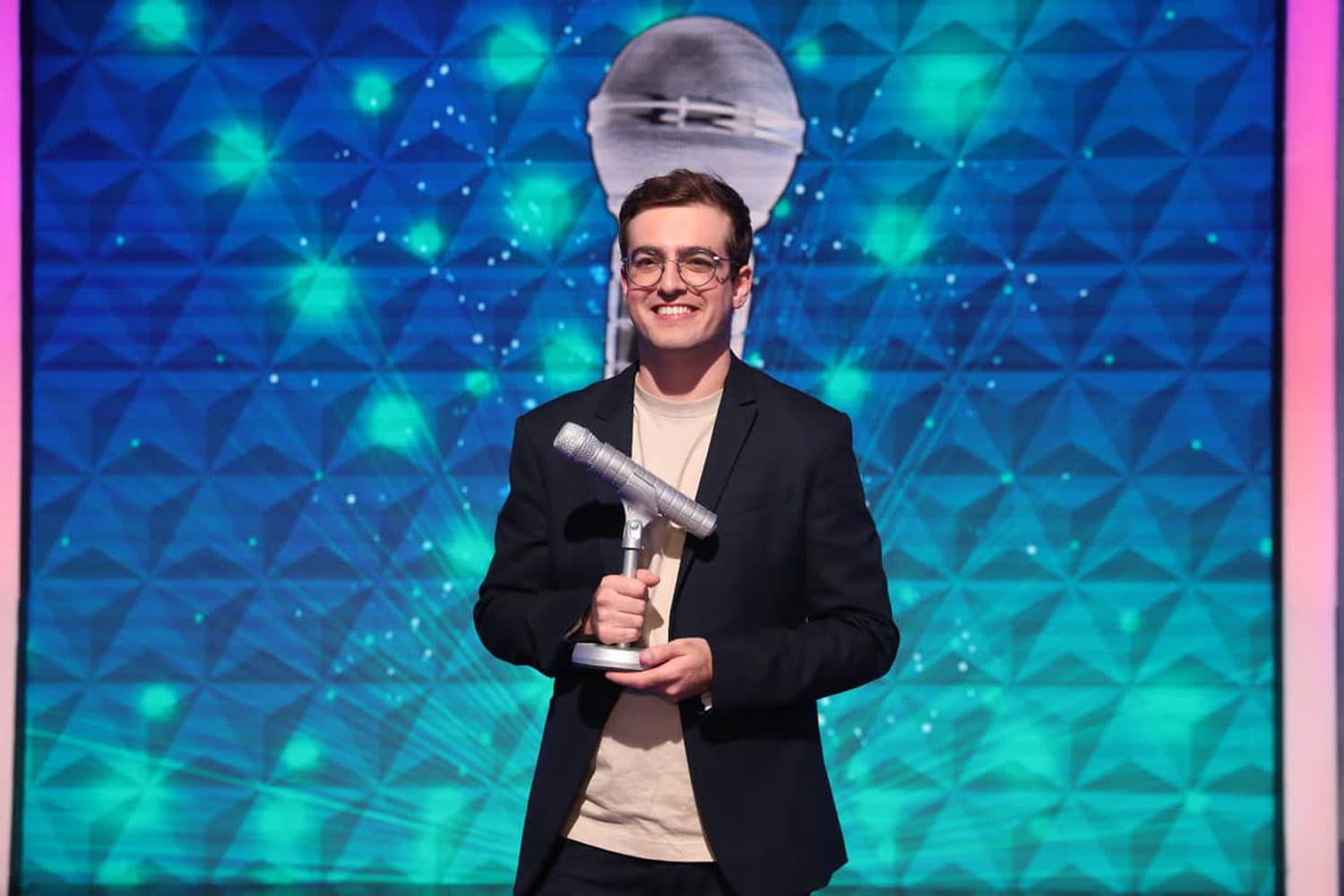 Laurens (Don’t forget the words), careful with the money he earned? “I haven’t made any big purchases…” Laurens (Don’t forget the words), careful with the money he earned? “I haven’t made any big purchases…”