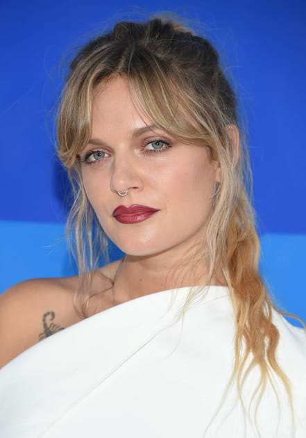 La queue de cheval d&eacute;sordonn&eacute;e de Tove Lo