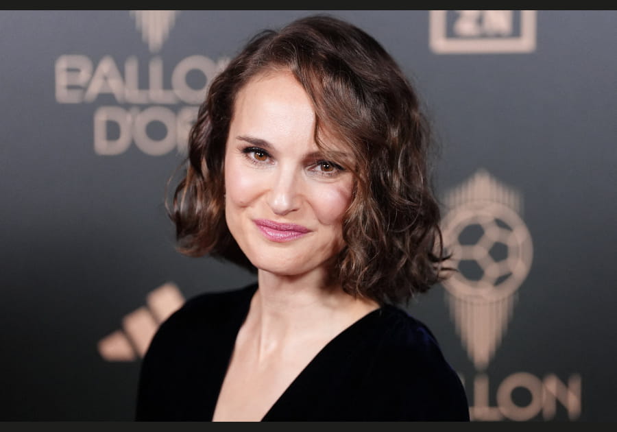 Le carr&eacute; boucl&eacute; de Natalie Portman