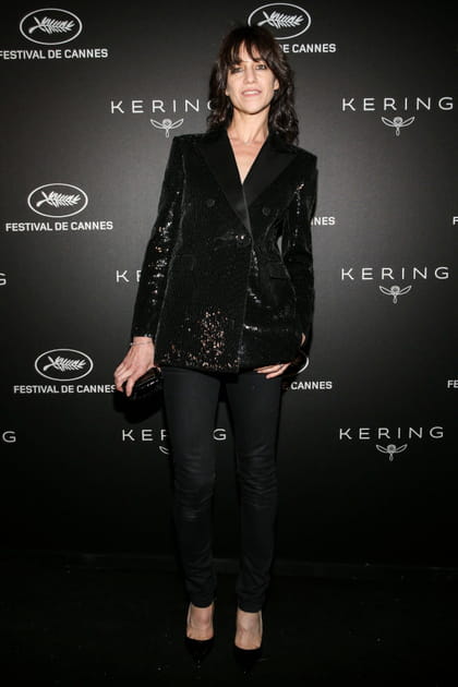 Charlotte Gainsbourg et la veste Saint Laurent