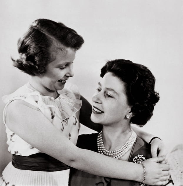 Elizabeth II proche de sa fille la princesse Anne