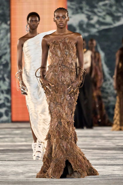 Look 113&nbsp;du d&eacute;fil&eacute; Balmain