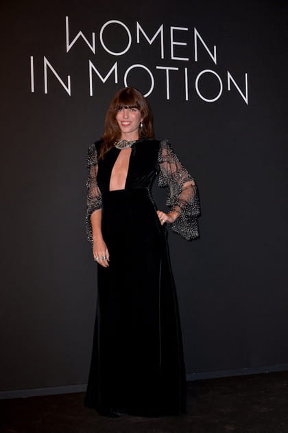 Lou Doillon en robe noire