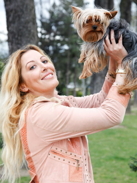 Loana et son yorkshire