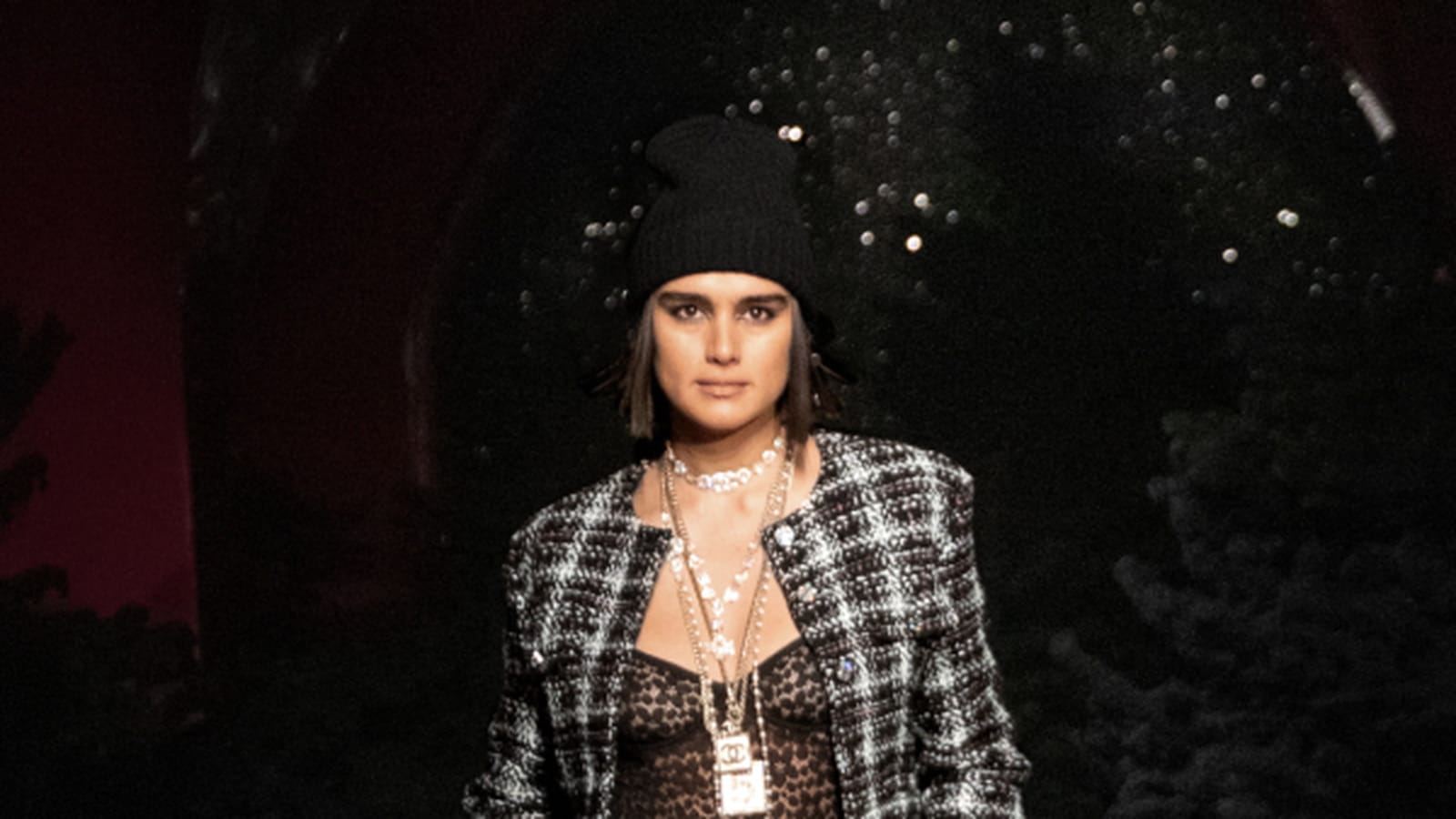 Look 10