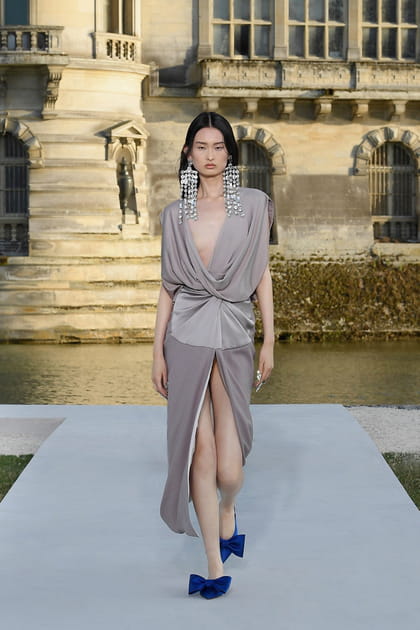 Look 14&nbsp;du d&eacute;fil&eacute; Valentino haute couture automne-hiver 2023-2024