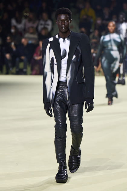 Look 97&nbsp;du d&eacute;fil&eacute; Balmain