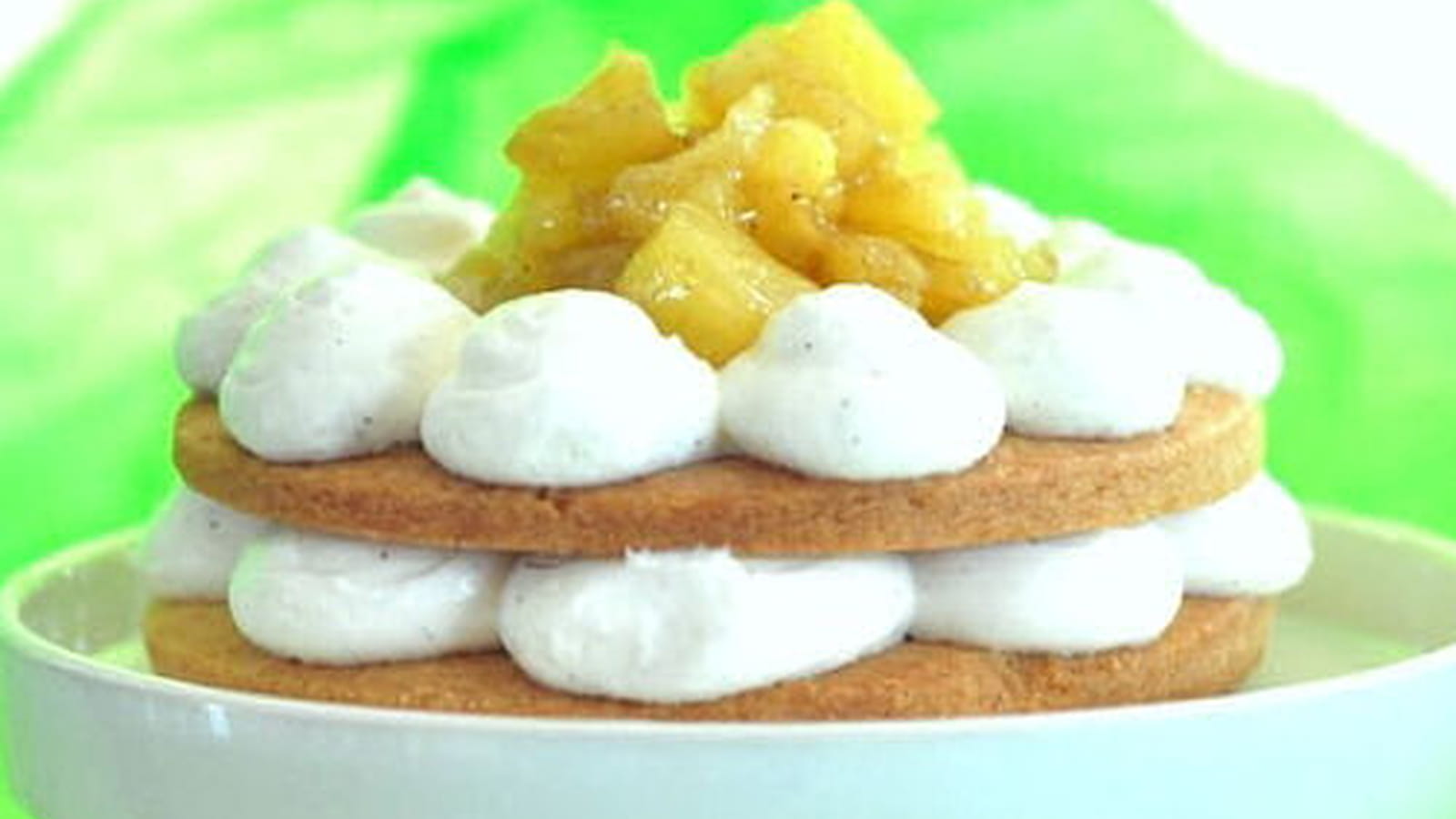 Mille-feuille ananas caramélisé et sablé breton