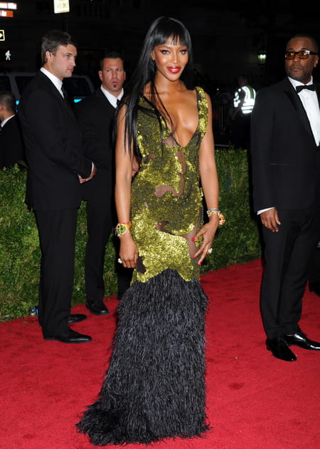 Naomi Campbell en Burberry