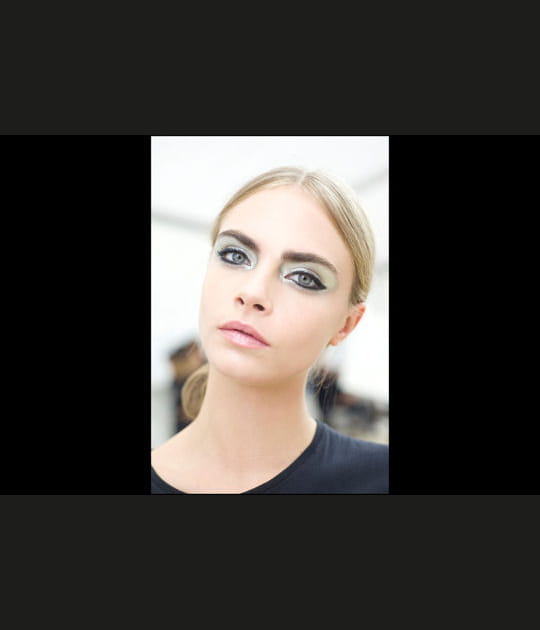 Fashion week Paris, la mise en beaut&eacute; des l&egrave;vres du d&eacute;fil&eacute; Chanel