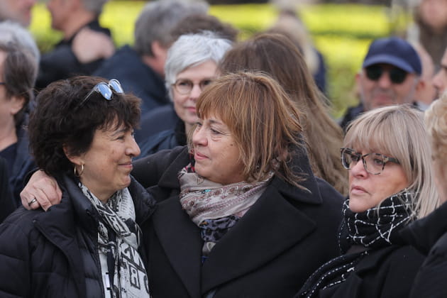 Michèle Bernier, Isabelle Alonso et Caroline Diamant aux obsèques d'Isabelle Mergault