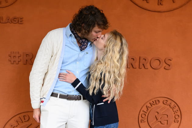 Victoria Monfort et son compagnon Hugo Cremaschit, fous amoureux à Roland-Garros