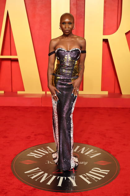 Cynthia Erivo en robe pailletée Louis Vuitton