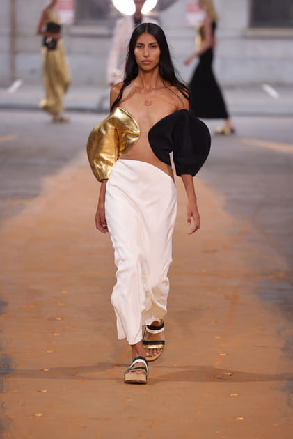 D&eacute;fil&eacute; Gabriela Hearst printemps-&eacute;t&eacute; 2023