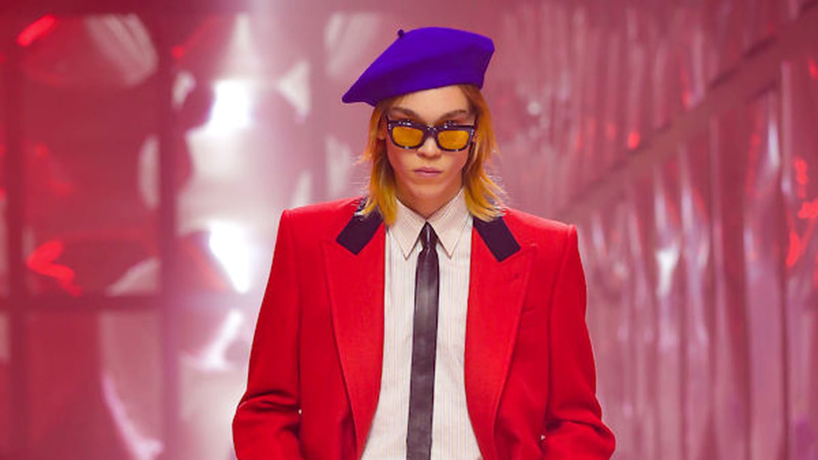 Look 16