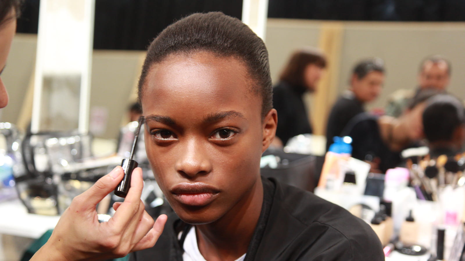 Le travail des sourcils