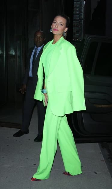Blake Lively en ensemble vert fluo