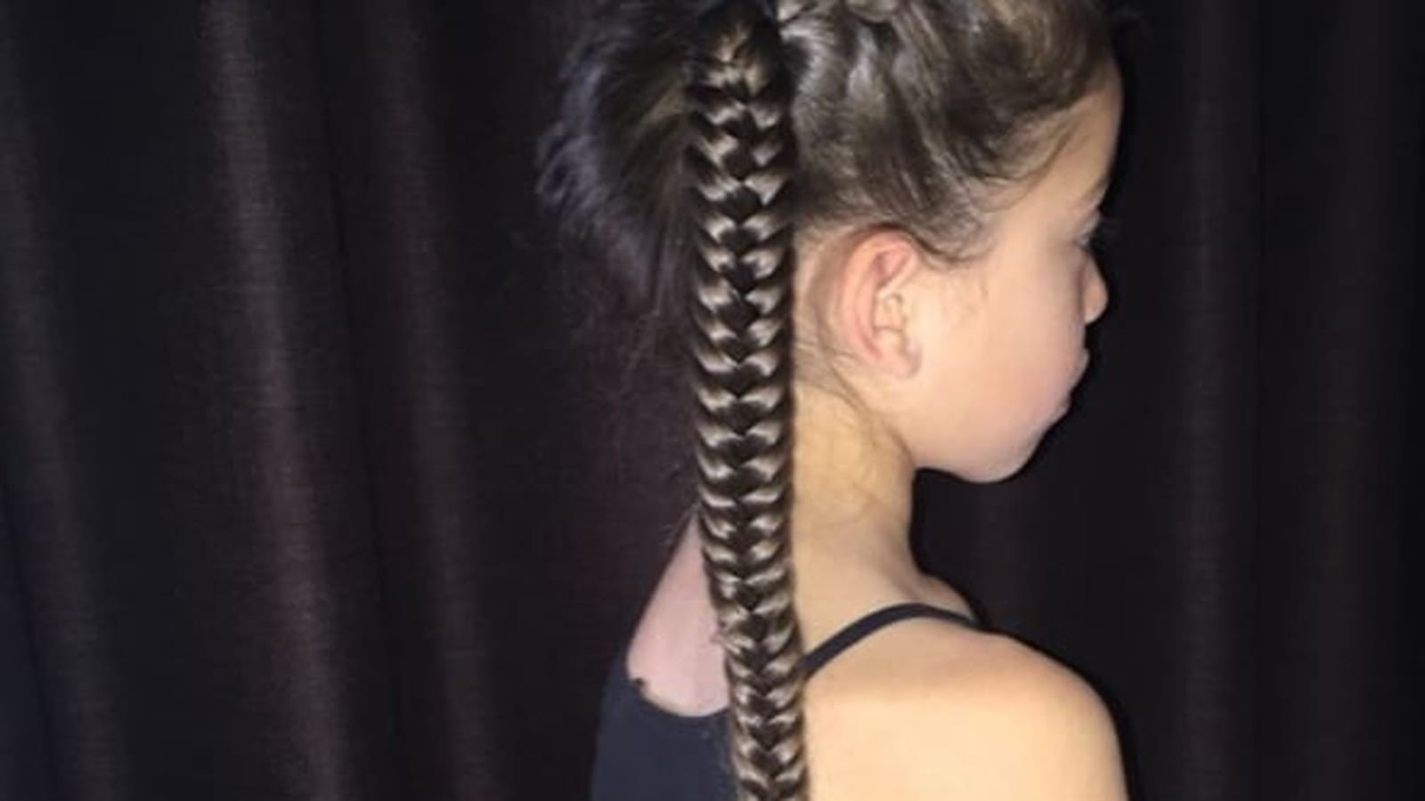 Une longue tresse épi