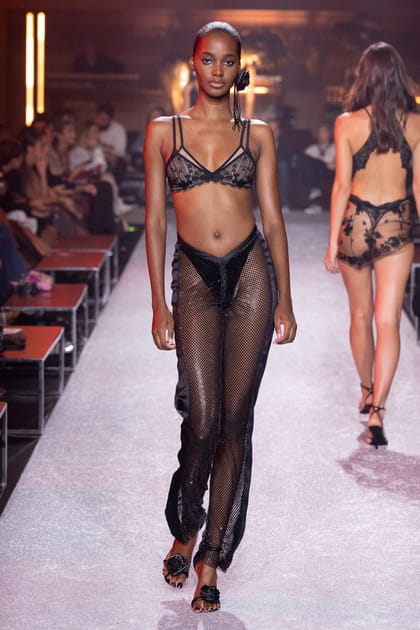Look 55&nbsp;du d&eacute;fil&eacute; Etam Live Show 2023