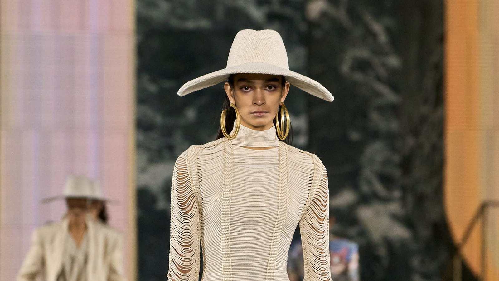Look 31