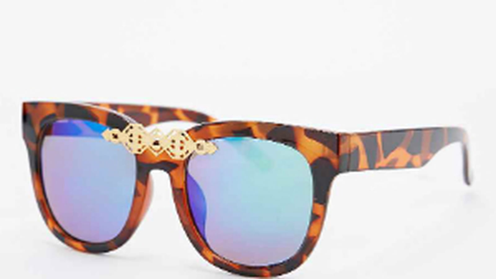Lunettes de soleil Unigold sur Urban Outfitter