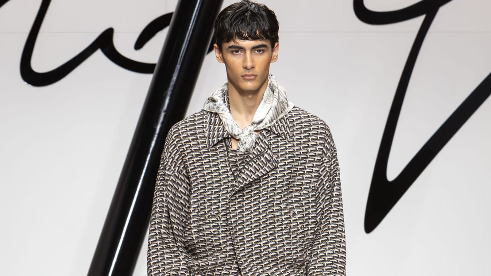 Look 25