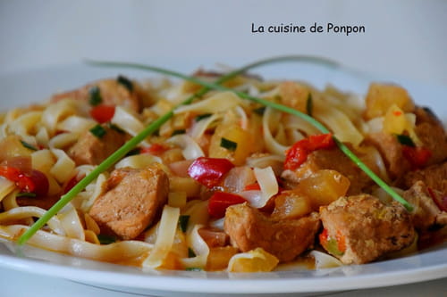 Sauté de porc aux radis accompagné de nouilles de riz