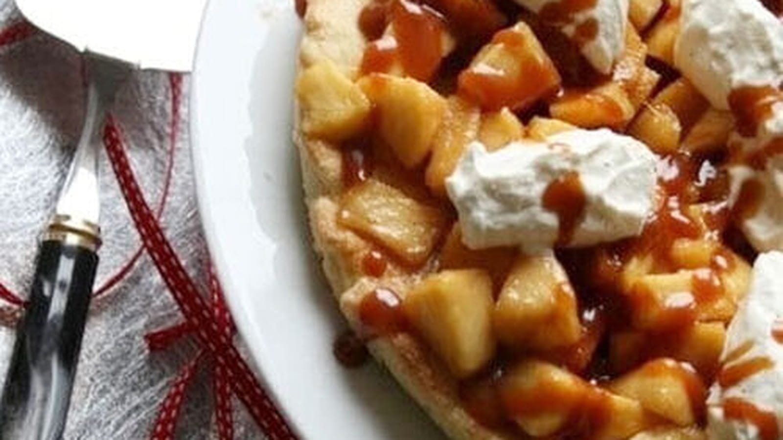 Tarte sablée pommes caramel au beurre salé, bio, sans œufs ni gluten