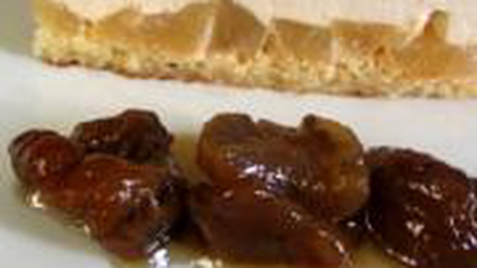 Entremets marron, poires au caramel