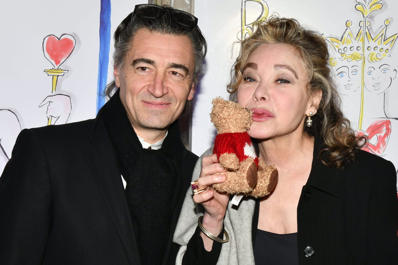 Grace de Capitani retrouve l'amour et balance "Mon ex m'a épousée parce que mon père était milliardaire"