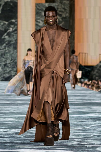 Look 72&nbsp;du d&eacute;fil&eacute; Balmain