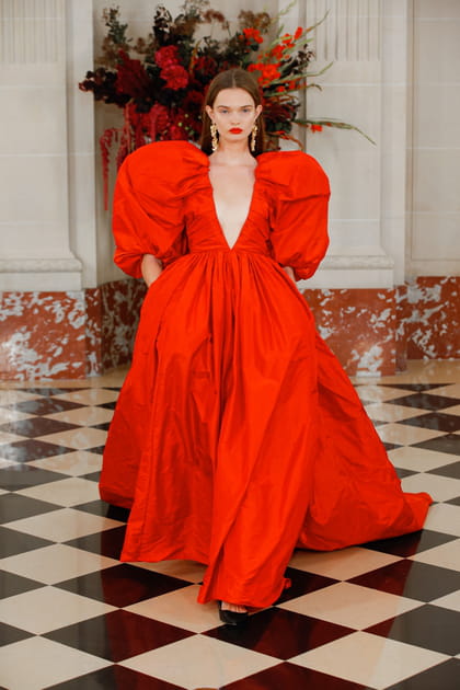 D&eacute;fil&eacute; Carolina Herrera printemps-&eacute;t&eacute; 2022
