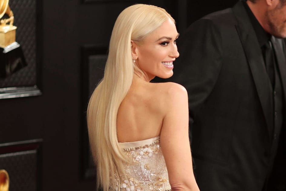 Gwen Stefani et ses longs cheveux blonds