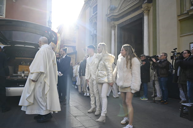 Les petits-enfants d'Evelyne Leclercq rep&eacute;r&eacute;s aux obs&egrave;ques &agrave; Nice