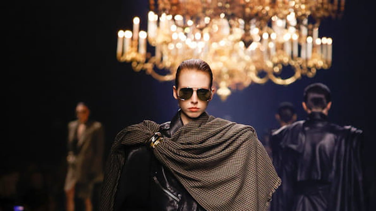 Look 30